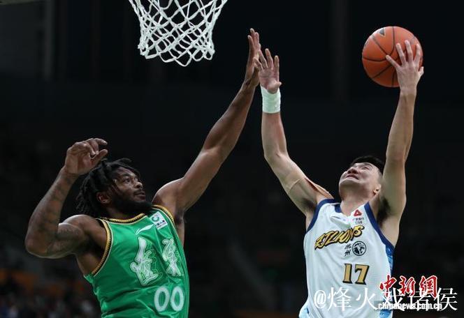 CBA常规赛:辽宁本钢队胜浙江方兴渡 CBA常规赛:辽宁本钢队胜浙江方兴渡