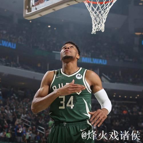 雄鹿考虑再引援以挽留字母哥，你认为雄鹿会进行哪些操作？