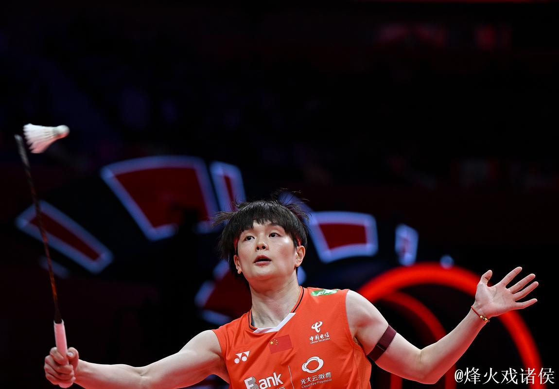 王祉怡2-1击败陈雨菲 首次夺得全运会羽毛球女单金牌 王祉怡2-1击败陈雨菲 首次夺得全运会羽毛球女单金牌